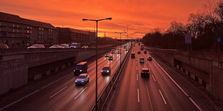 AB, fosil yakıtla büyümenin bittiği görüşünde