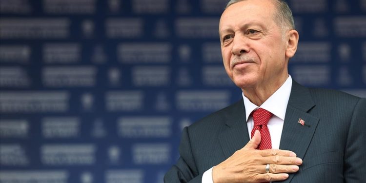Cumhurbaşkanı Erdoğan'dan seçmenlere "Sandığa gidelim" çağrısı