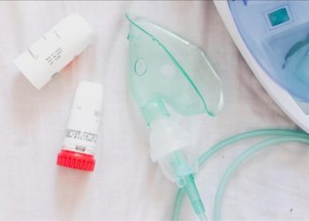 Astım tedavisinde nefes açıcı ilaçların soluk aldırma cihazıyla kullanılması öneriliyor