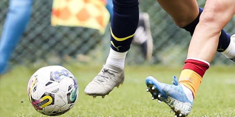 Turkcell Kadın Futbol Süper Ligi'nde şampiyon İzmir'de belli olacak