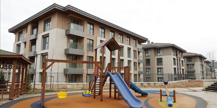 "Kentsel Dönüşümde Yarısı Bizden" kampanyasına başvuru sayısı 175 bine ulaştı