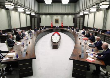 Cumhurbaşkanlığı Kabinesi üyeleri, yeniden seçilen Cumhurbaşkanı Erdoğan’ı tebrik etti