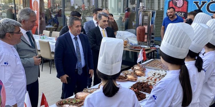 Türk Mutfağı Haftası’nda depremzede ailelere Kırşehir’in lezzetleri tattırıldı