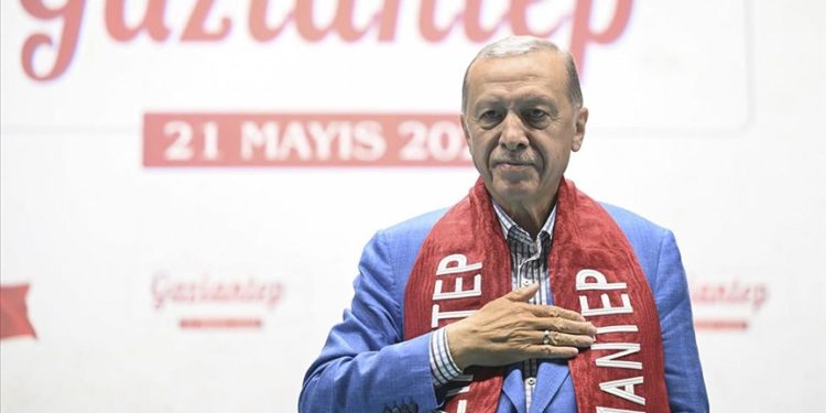 Cumhurbaşkanı Erdoğan'ın haftalık mesaisi sosyal medyadan paylaşıldı
