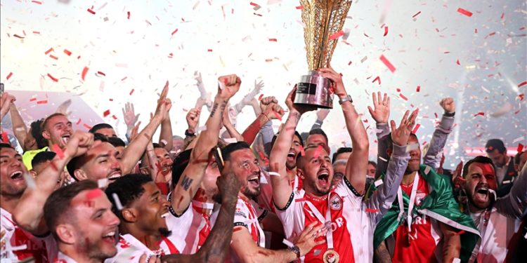 Süper Lig'e yükselen Samsunspor kupasını aldı