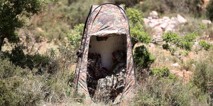 Filistinli fotoğrafçı, ülkesindeki doğal yaşamı tanıtmak için tüm zorluklara göğüs geriyor