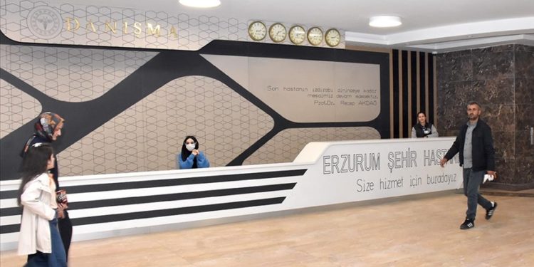 Erzurum Şehir Hastanesi bölgenin ve komşu ülkelerin “sağlık üssü” oldu