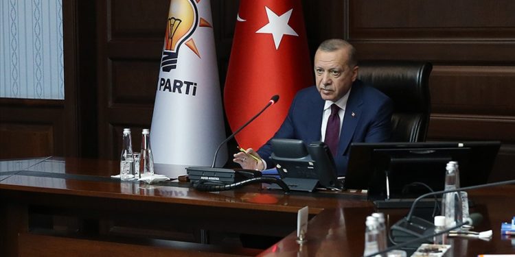 AK Parti MYK toplantısı yapıldı