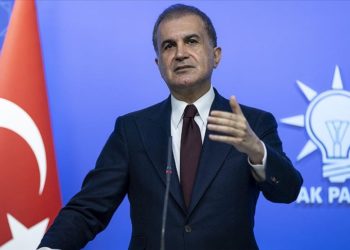 Süreç bir demokrasi şöleni içerisinde ilerliyor