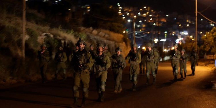 İsrail güçleri, Nablus'ta düzenlediği baskında 3 Filistinliyi öldürdü