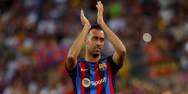 Barcelona'nın yıldız futbolcusu Busquets, sezon sonunda takımdan ayrılıyor