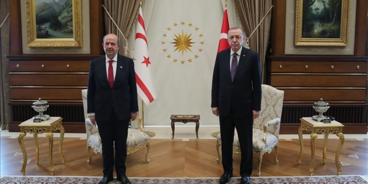 KKTC Cumhurbaşkanı Tatar'dan Cumhurbaşkanı Erdoğan'a tebrik telefonu