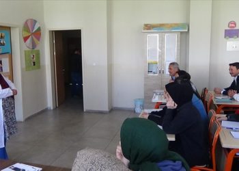 Bingöl'de özel gereksinimli genç kızın öğretmenlik hayali gerçek oldu