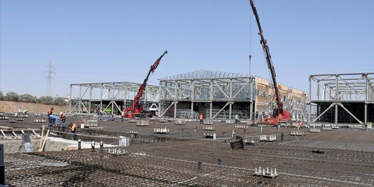 Hatay'da 400 yataklı Eğitim Araştırma Hastanesinin inşası sürüyor