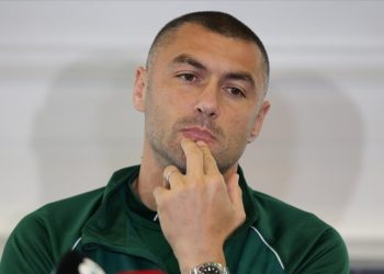 Burak Yılmaz, Hollanda ekibi Fortuna Sittard'dan ayrıldığını açıkladı