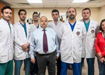 Türk cerrahlar Da Vinci robotuyla beyin ameliyatını başarıyla uyguladı