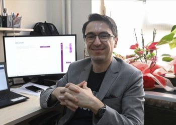 Yapay zekanın erken uyarıyla hayatını kurtardığı hasta tıp tarihine geçti