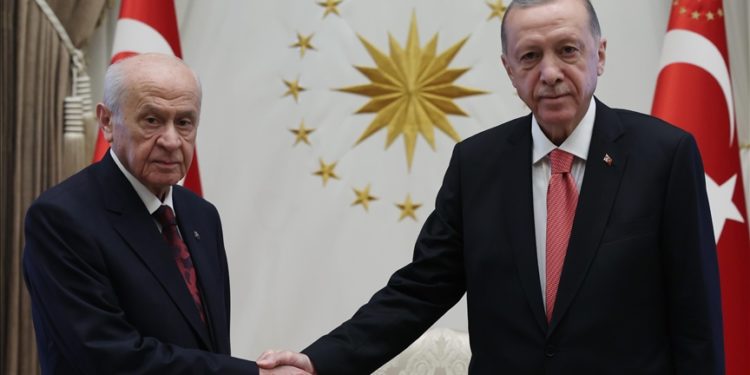 Cumhurbaşkanı Erdoğan, MHP Genel Başkanı Bahçeli'yi kabul etti