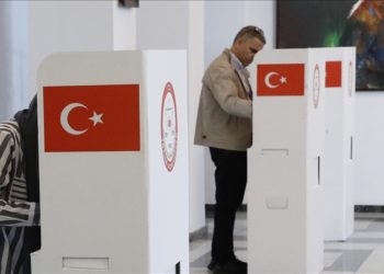 Yurt dışı temsilciliklerde rekor katılımla 1 milyon 691 bin 531 kişi oy kullandı