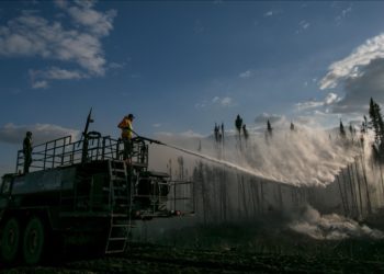 Kanada'da orman yangınları nedeniyle tahliye edilenlerin sayısı 29 bine çıktı