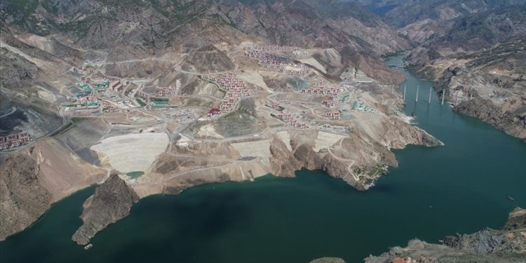 Yusufeli Barajı ve HES'te su yüksekliği 134 metreyi aştı