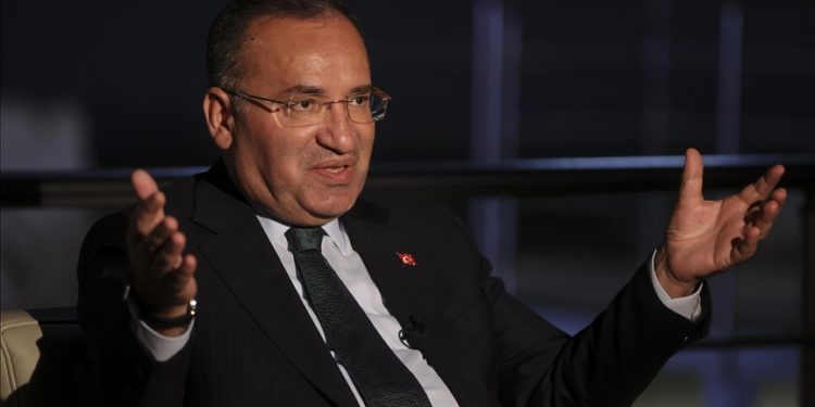 ‘İstikrarsızlığa oy vermektir Sayın Kılıçdaroğlu’na oy vermek’