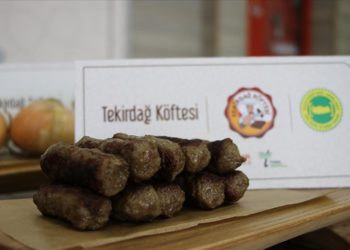 Tekirdağ'da "Türk Mutfağı Haftası" etkinliğinde tescilli lezzetler katılımcılara ikram edildi