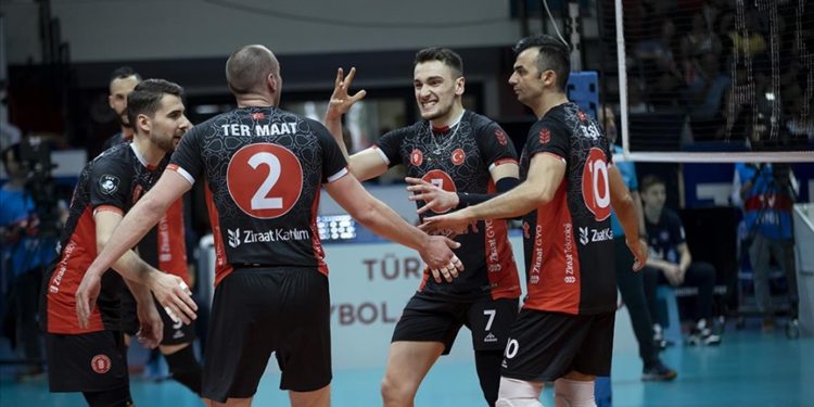 AXA Sigorta Efeler Ligi’nde Ziraat Bankkart, üst üste üçüncü kez şampiyon oldu