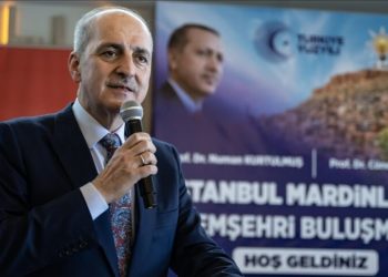 Bu seçimde Türkiye istikamet tarihini seçecektir