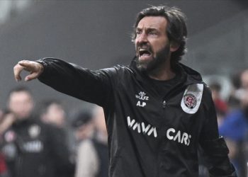 Fatih Karagümrük, teknik direktör Andrea Pirlo ile yollarını ayırdıklarını açıkladı