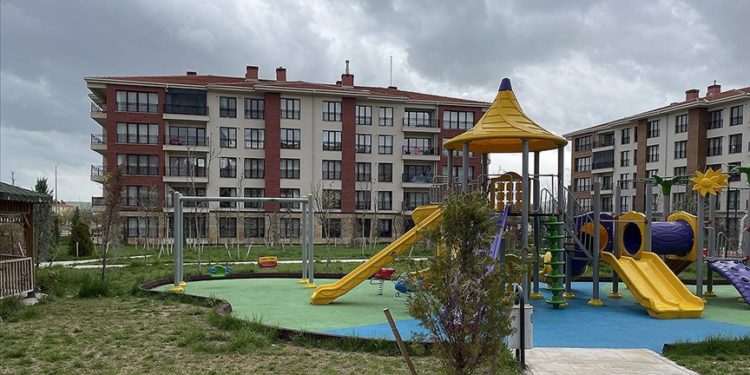 TOKİ'nin indirim kampanyasından 27 bin 12 kişi yararlandı