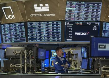 Küresel piyasalar PMI verilerine odaklandı