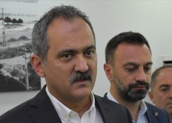 100 öğrencisi olan her okula bir rehber öğretmen atanacak