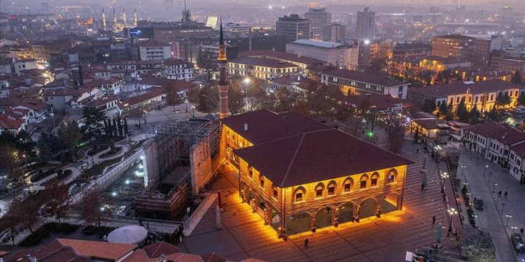 Hacı Bayram-ı Veli Camisi ve çevresi FVP dronla görüntülendi