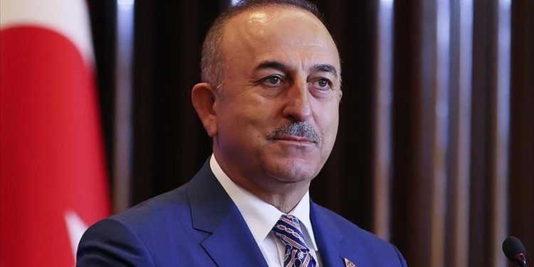 Dışişleri Bakanı Çavuşoğlu, Azerbaycanlı mevkidaşı Bayramov ile telefonda görüştü