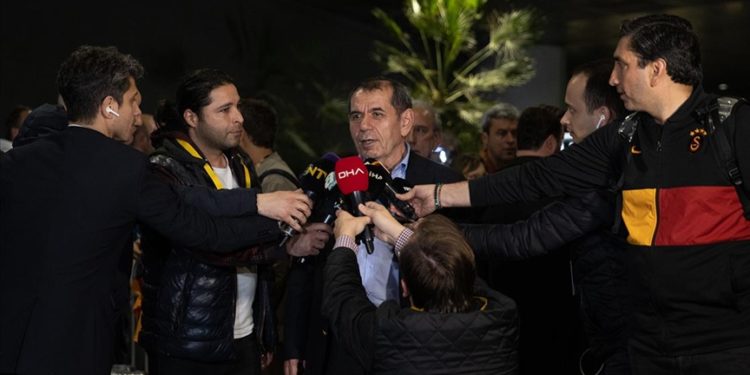 Galatasaray Kulübü Başkanı Özbek: Herkes duysun sesimizi, Galatasaray geliyor