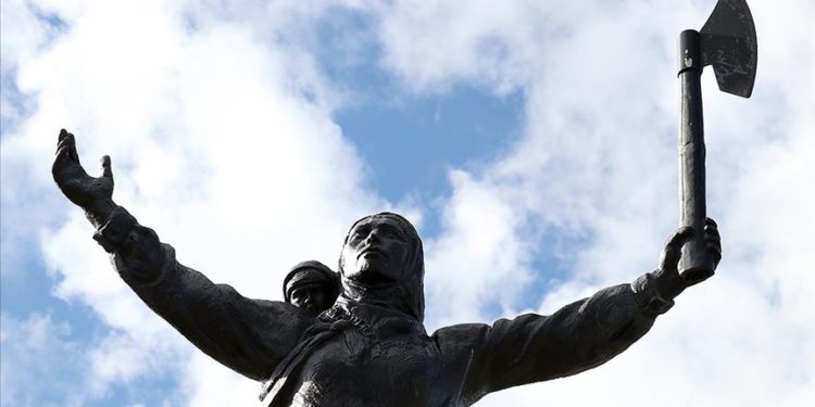 Cesaret ve kahramanlık timsali Nene Hatun vefatının 68. yılında anılıyor