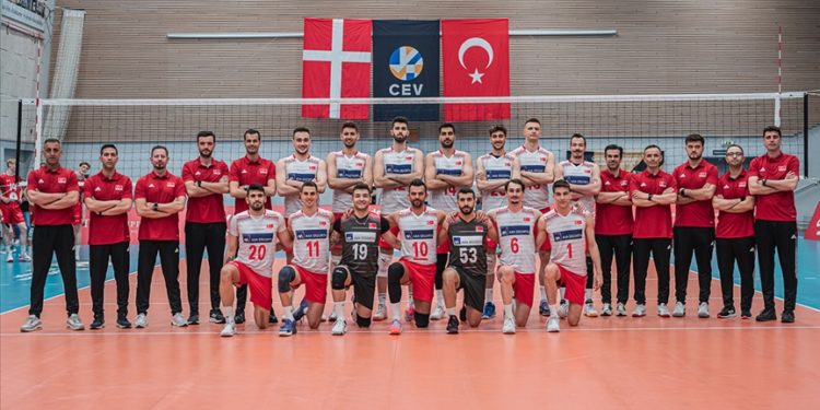 A Milli Erkek Voleybol Takımı, Danimarka'yı yendi