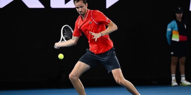 Daniil Medvedev, Madrid Açık'a son 16 turunda veda etti