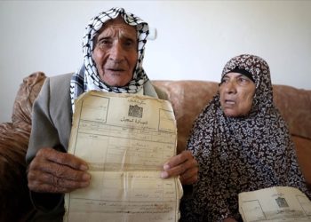 Nekbe’nin tanığı Filistinli yaşlı çift, topraklarına “dönüş” umudunu hala koruyor