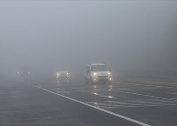 Bolu Dağı'nda sis ve sağanak görüş mesafesini düşürdü