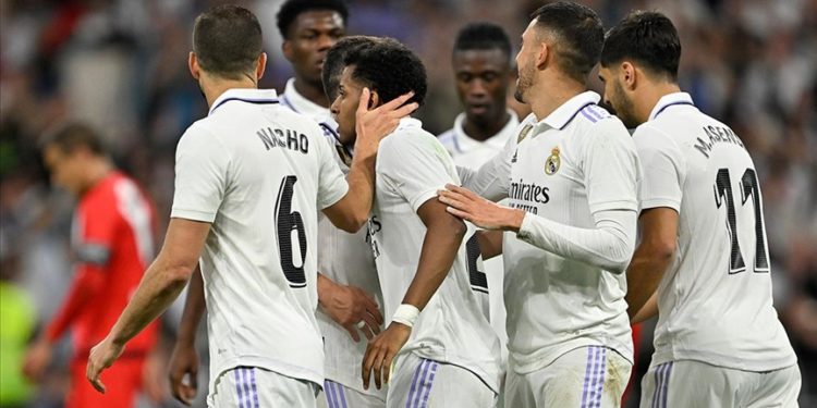Real Madrid, ligde Rayo Vallecano’yu 2-1 yendi