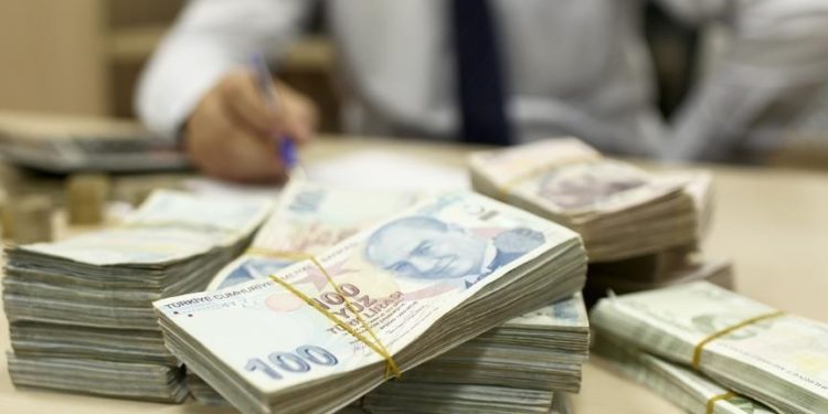 Bankacılık sektörü kredi hacmi geçen hafta 8 trilyon 971 milyar lira oldu