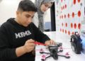 Adıyamanlı depremzede öğrenci kaybettiği öğretmeni anısına güneş panelli dron tasarladı