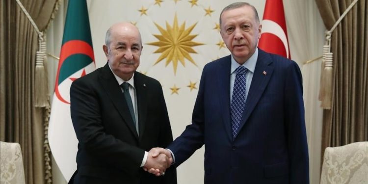 Cezayir Cumhurbaşkanı Tebbun'dan Cumhurbaşkanı Erdoğan'a tebrik telefonu