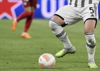 Serie A'da puan silme cezası alan Juventus, deplasmanda Empoli'ye farklı yenildi