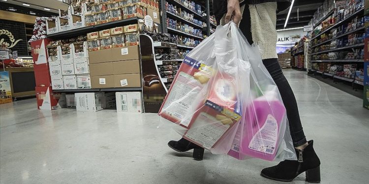 Tüketici güveninin artmasıyla ekonomimizin çarkları daha da hızlanarak dönmeye devam edecek