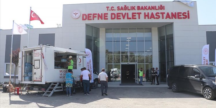 Defne Devlet Hastanesinde 2 hafta içinde ameliyatlara başlanacak