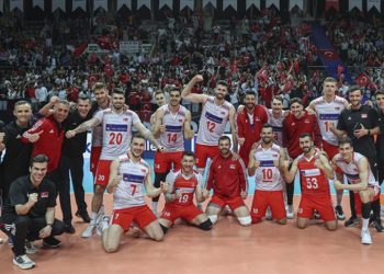 A Milli Erkek Voleybol Takımı, Portekiz’i 3-1 yenerek adını Dörtlü Final’e yazdırdı