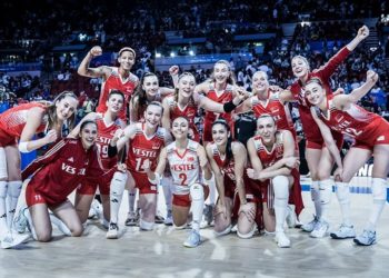 "Filenin Sultanları" FIVB Milletler Ligi'nde Final Etabı'na kalmayı garantiledi